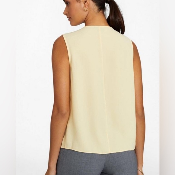 Brooks Brothers Cream Ruffle Blouse - Picture 2 of 8